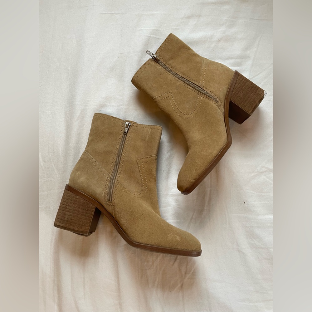 Suede Leather Sand Western Livie Bootie Ankle Boots NWT Size 7.5 - Picture 6 of 10